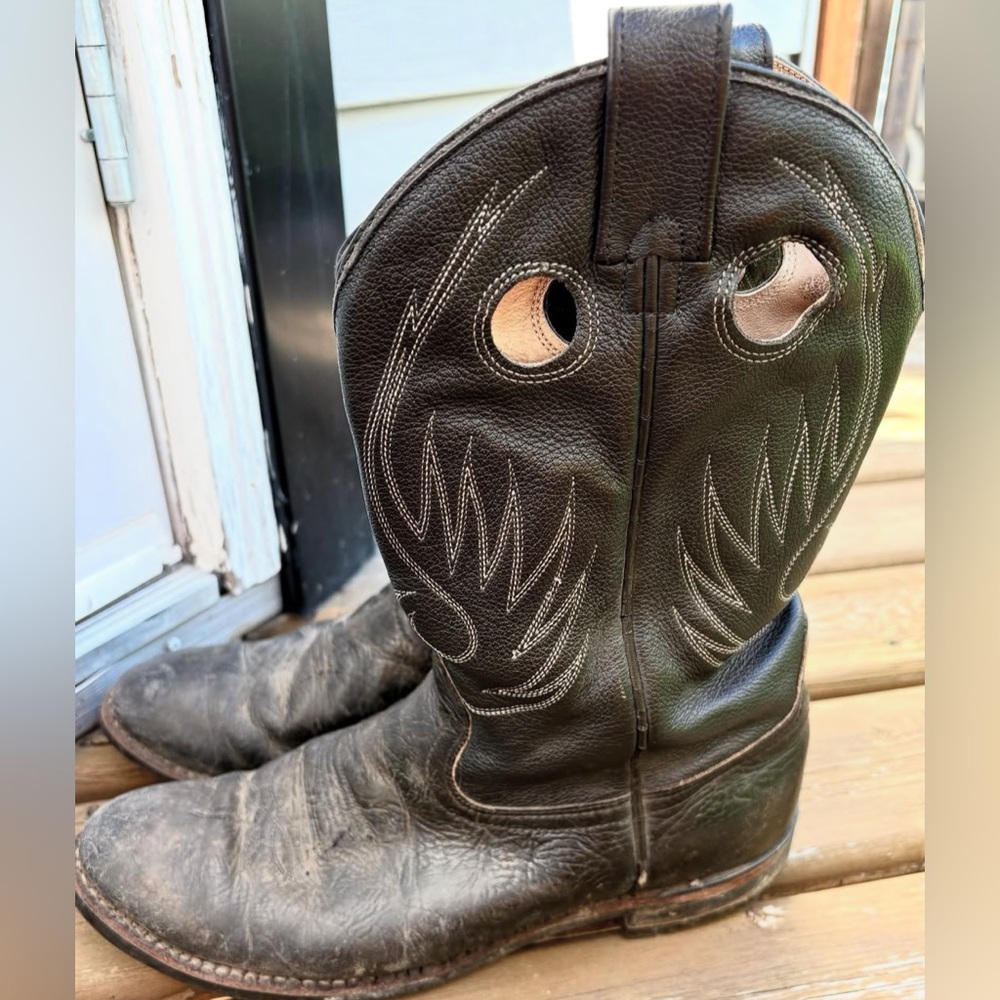 Brahma leather pull on cowboy boots